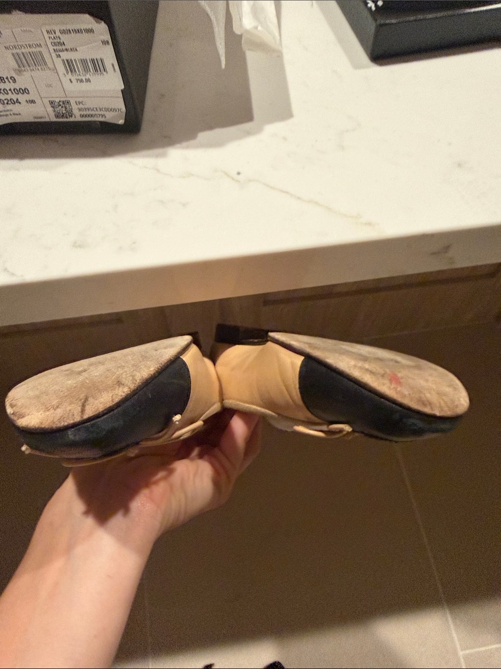 CHANEL Beige and Black Leather Cap-Toe Ballerinas Flats - Picture 13 of 13